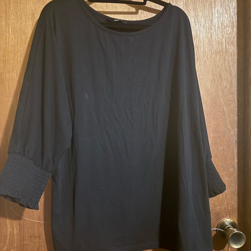 Chic Black Blouse with Elegant Design